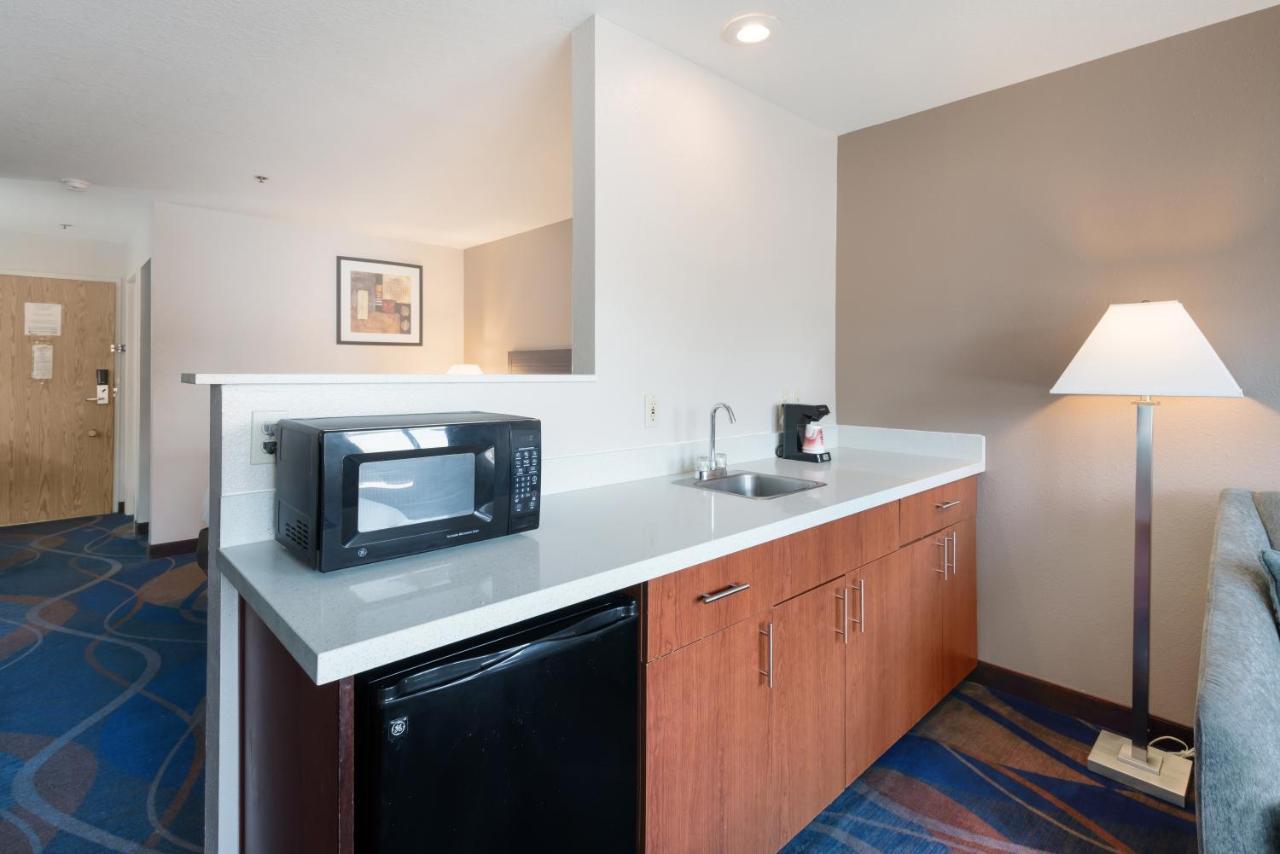 Red Lion Inn & Suites Kennewick Tri-Cities Экстерьер фото