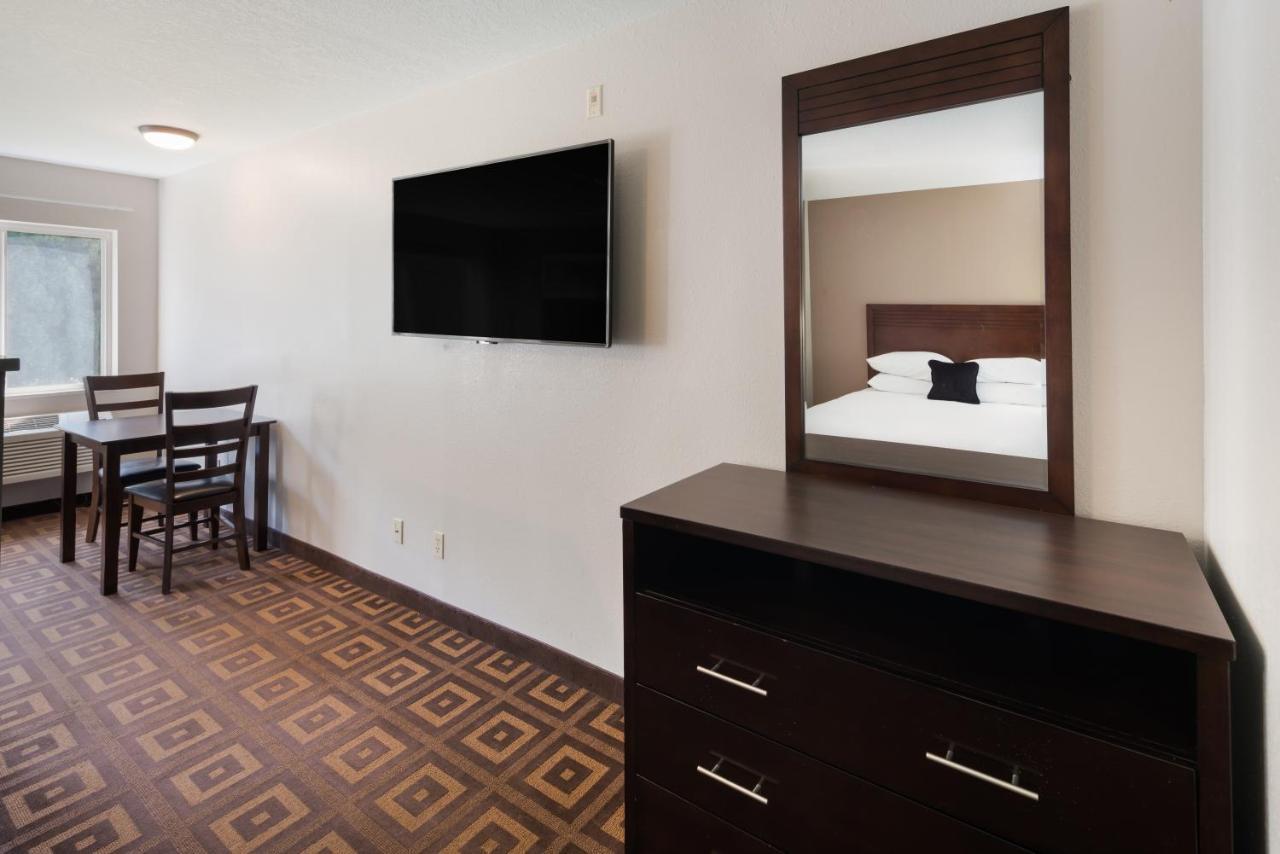 Red Lion Inn & Suites Kennewick Tri-Cities Экстерьер фото