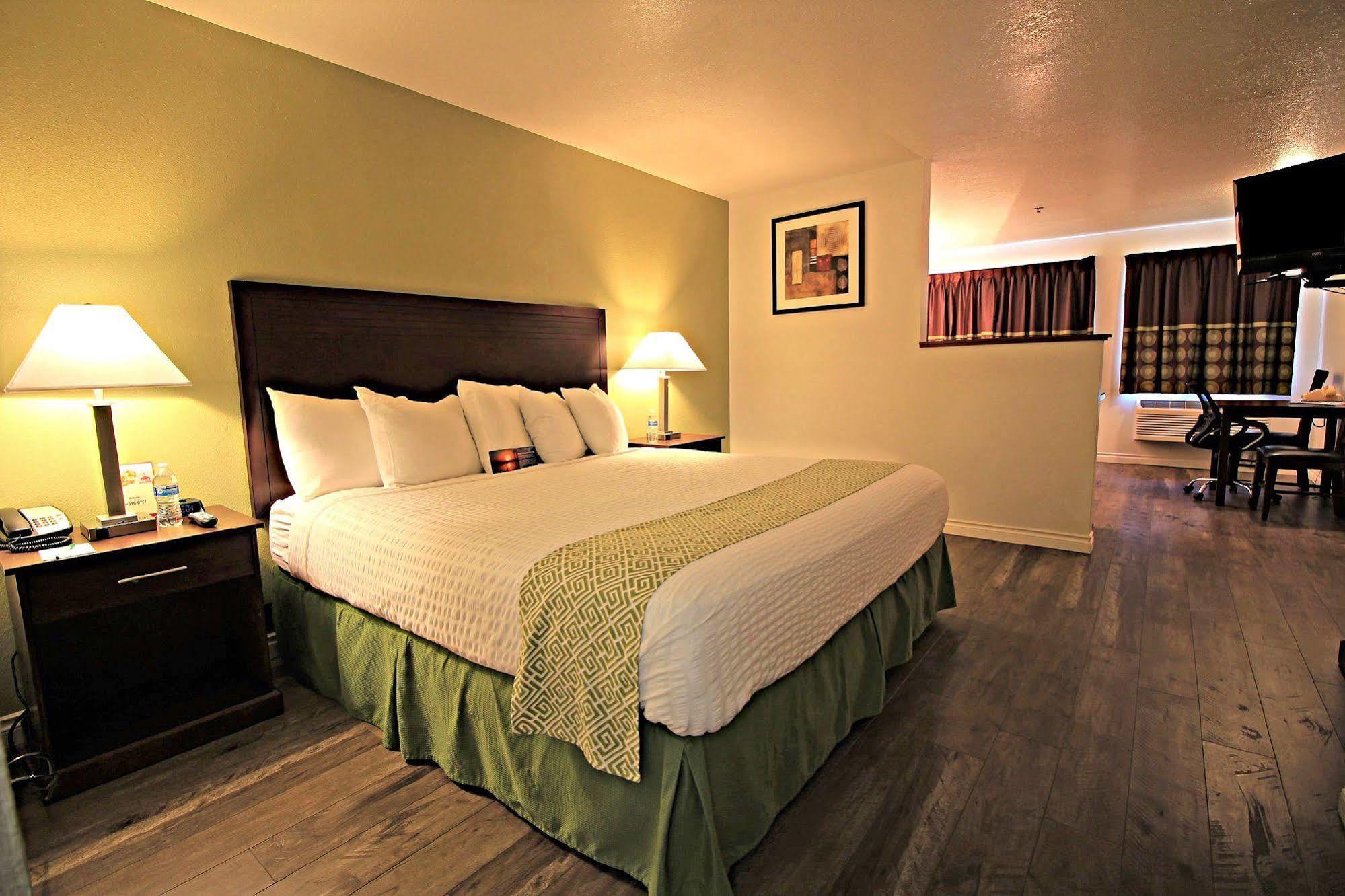 Red Lion Inn & Suites Kennewick Tri-Cities Экстерьер фото