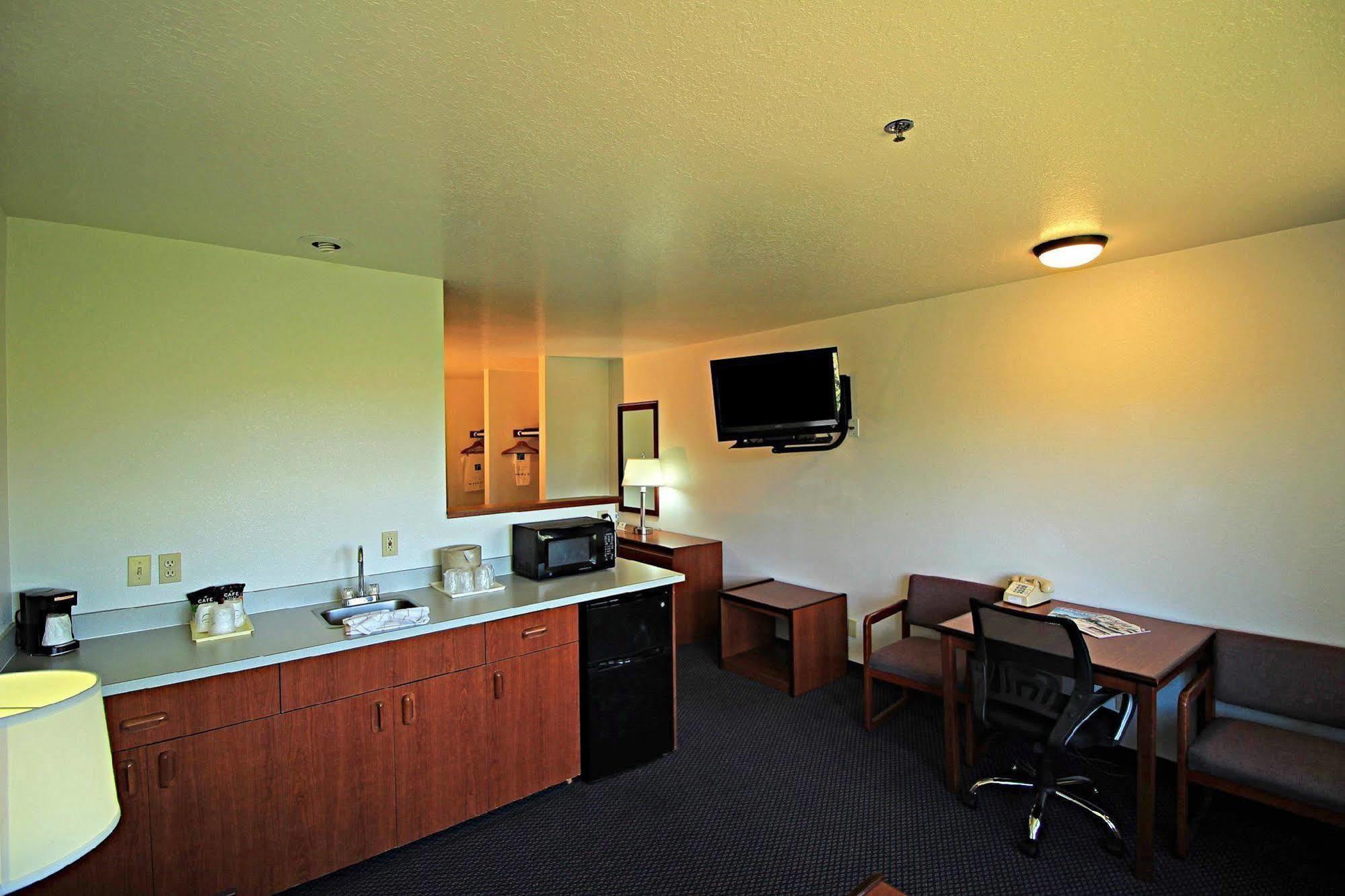 Red Lion Inn & Suites Kennewick Tri-Cities Экстерьер фото