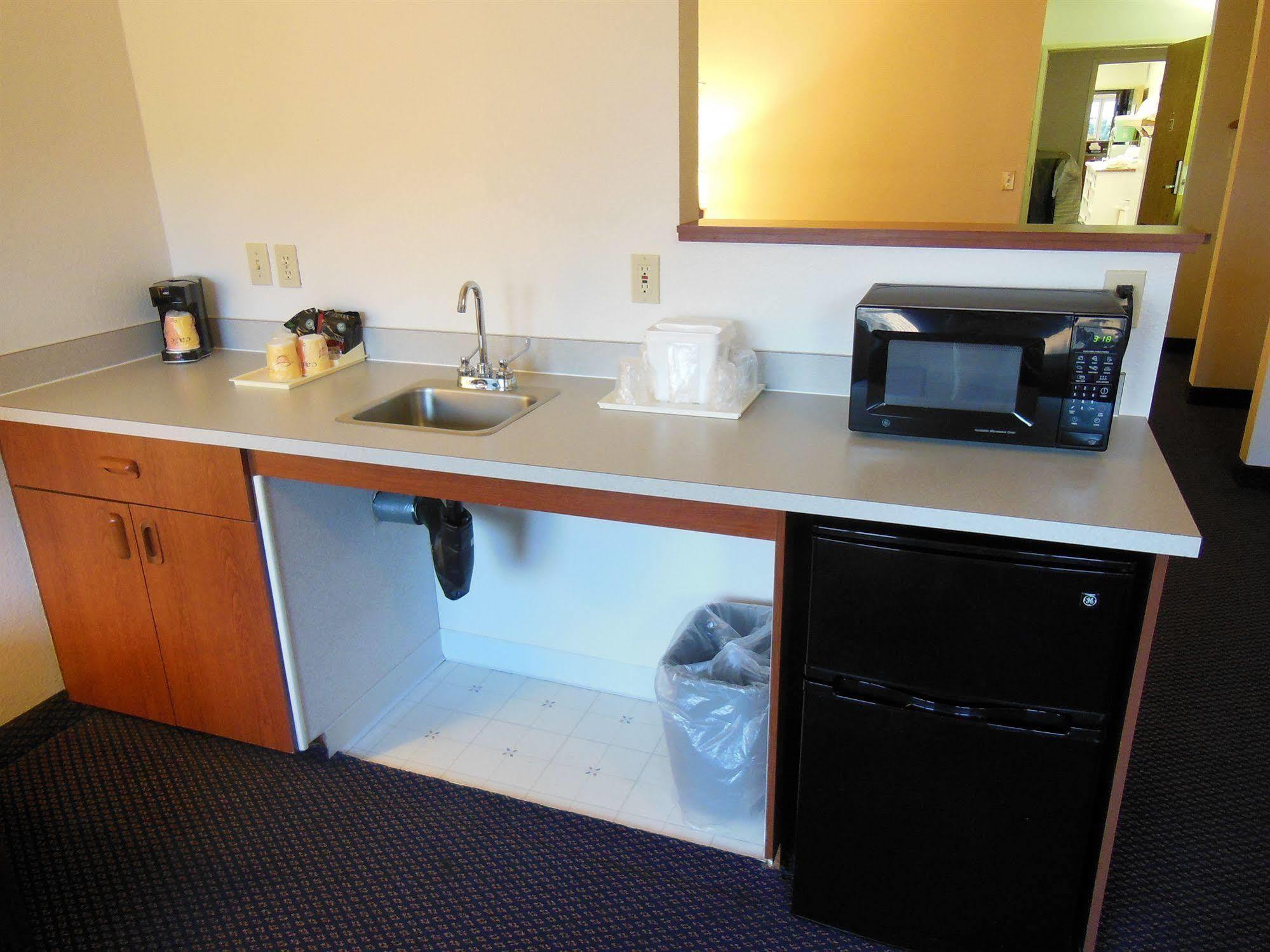 Red Lion Inn & Suites Kennewick Tri-Cities Экстерьер фото