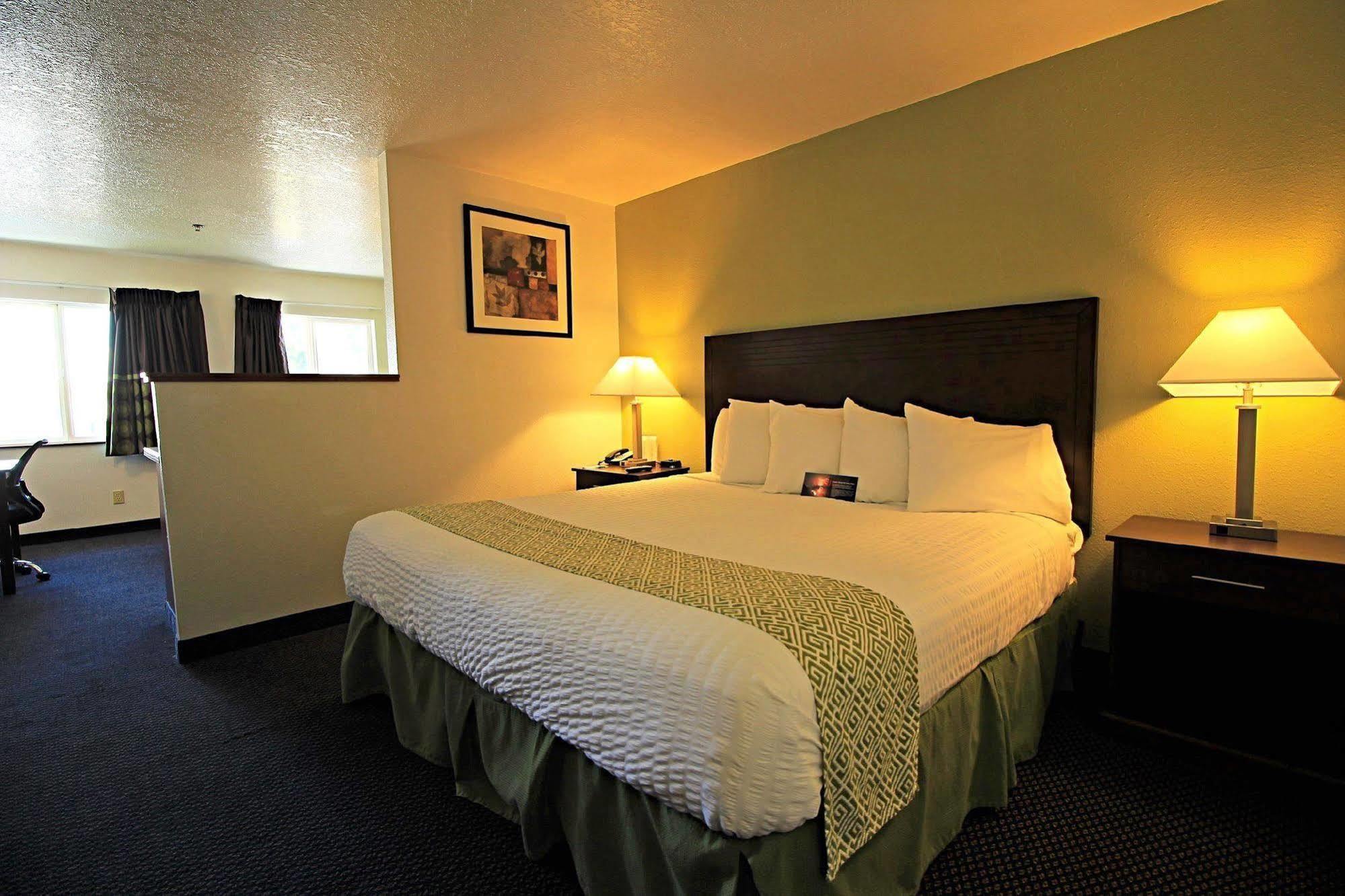 Red Lion Inn & Suites Kennewick Tri-Cities Экстерьер фото